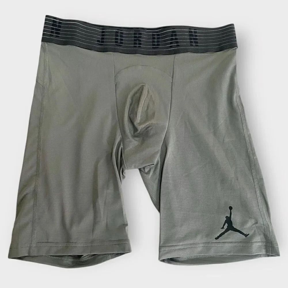 Nike Air Jordan Jumpman Gray Compression Athletic Shorts AT3138-099 Mens size M